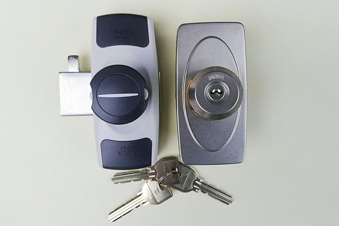 面付き防犯鎌錠 MIWA U9-NDF、NDF2 滋賀ロックサービス